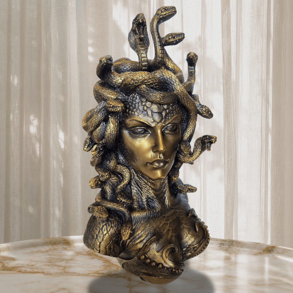 Medousa Bust Statue