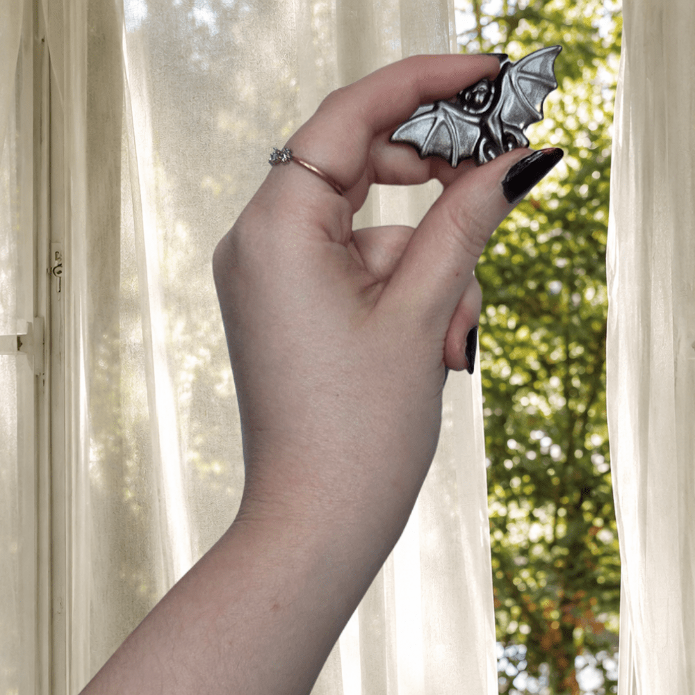 Silver Sheen Obsidian Bat